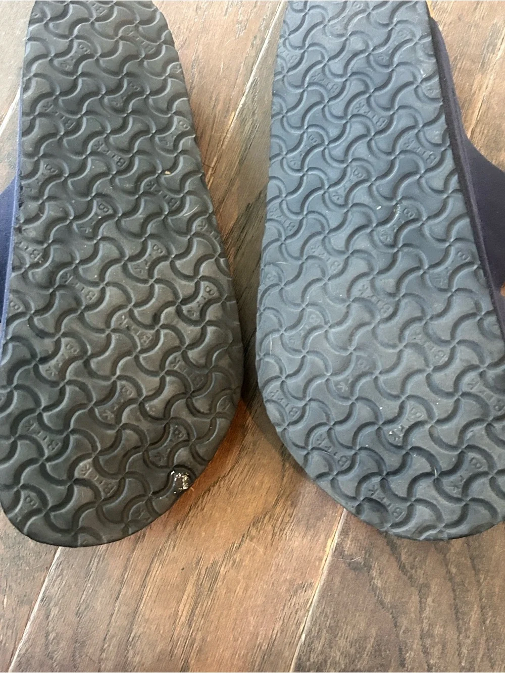 Birkenstock Men’s size 38 Navy Double-Buckle Slide Sandals